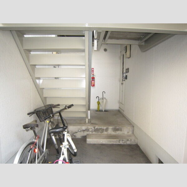 エントランス (エントランス)