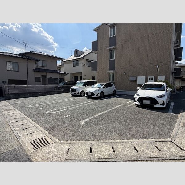 駐車場 (駐車場)