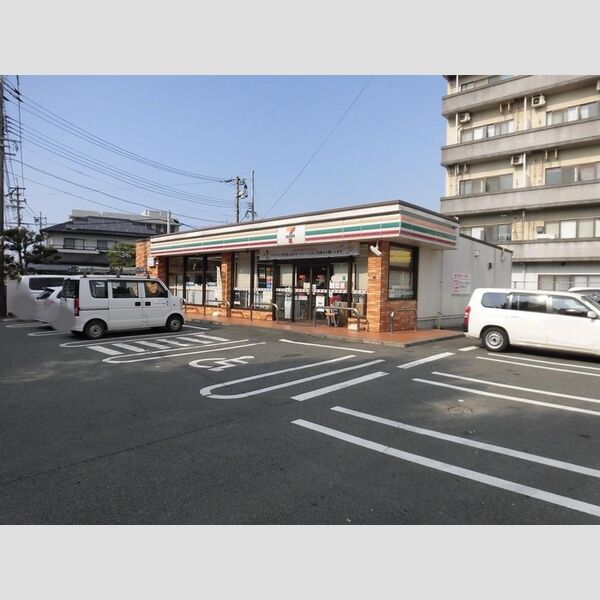 現地周辺 (セブンイレブン南熊本4丁目店　420m)