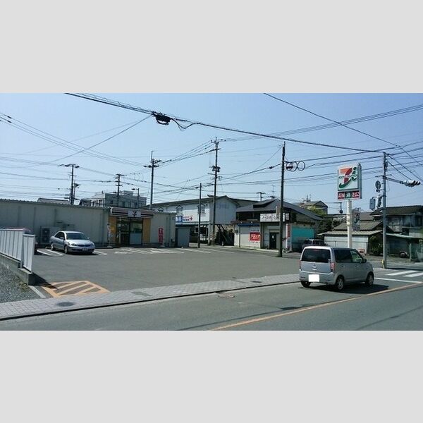 現地周辺 (セブンイレブン熊本川尻1丁目店(301m))