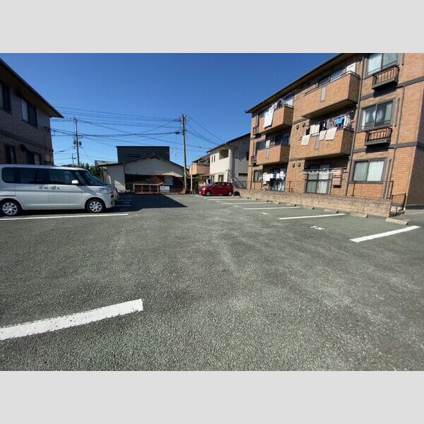 駐車場 (駐車場)