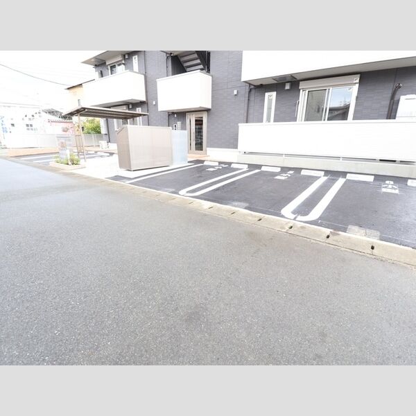 駐車場 (駐車場)