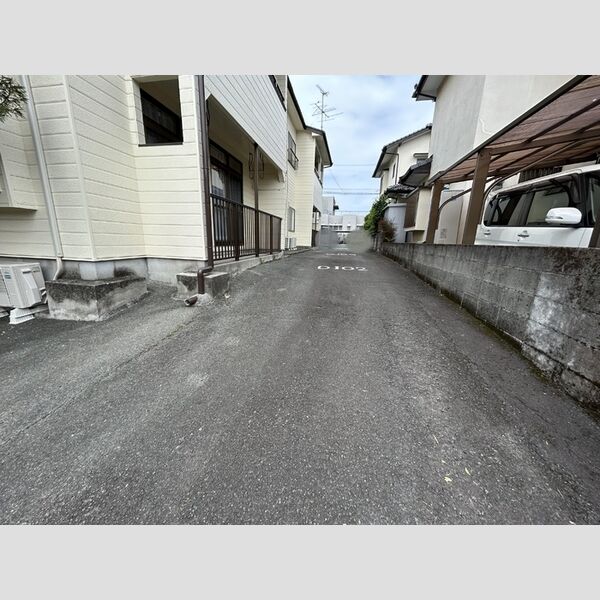 駐車場 (駐車場)