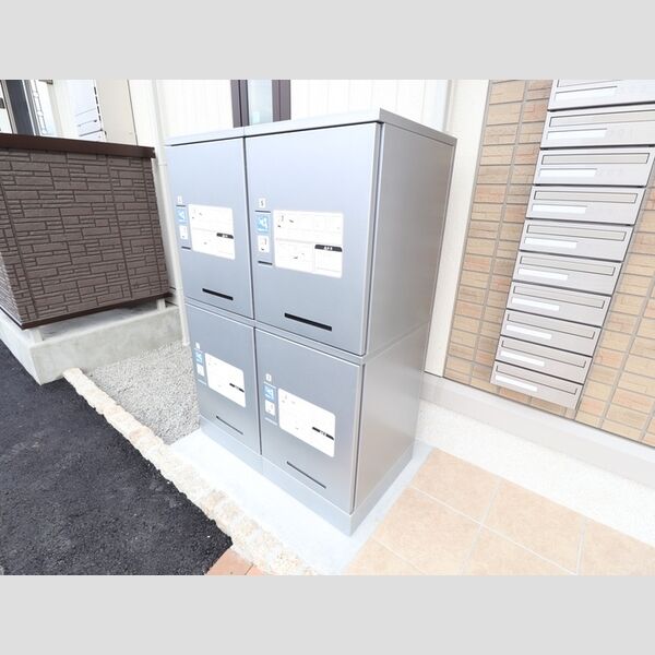 現地周辺 (宅配ボックス)