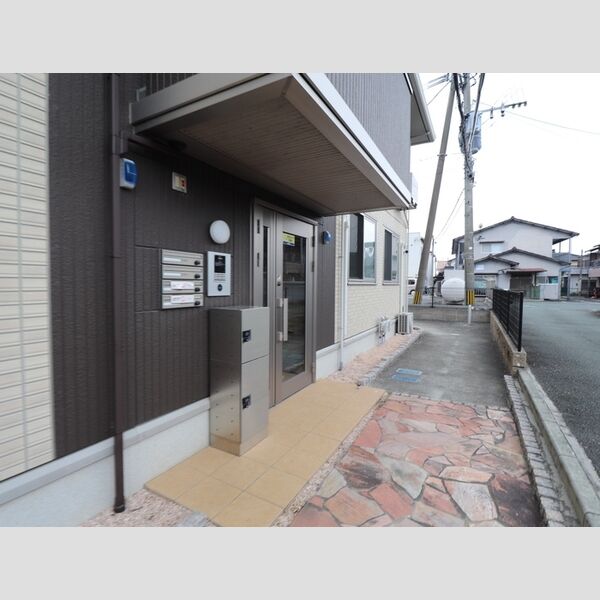 エントランス (エントランス)