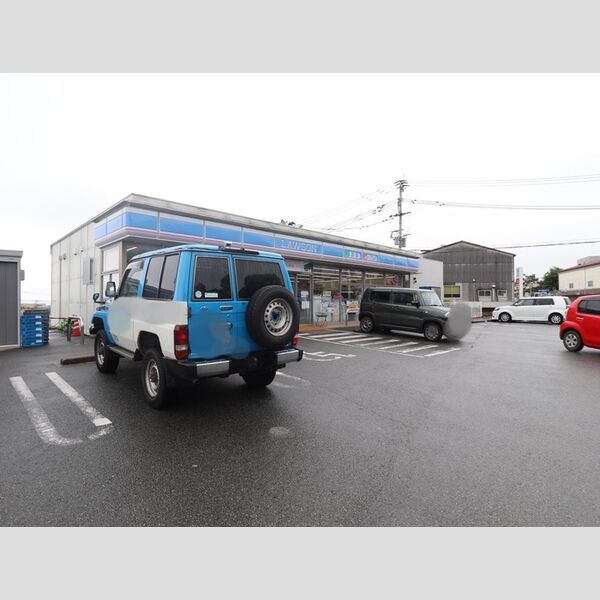 現地周辺 (ローソン熊本小山三丁目店　530m)