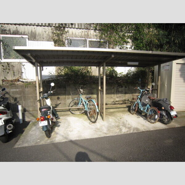 現地周辺 (サイクルポート)