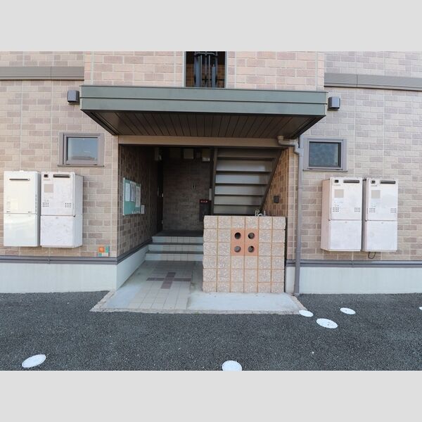 エントランス (エントランス)