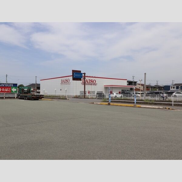 現地周辺 (ダイソー熊本嘉島店　4700m)