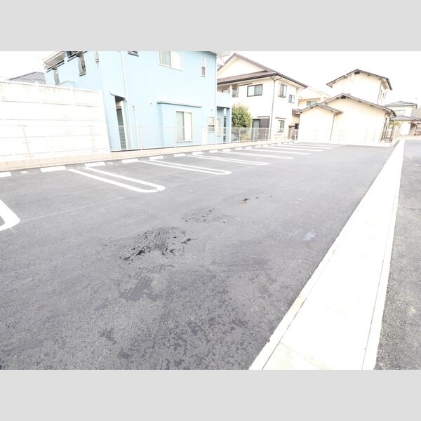 駐車場 (駐車場)