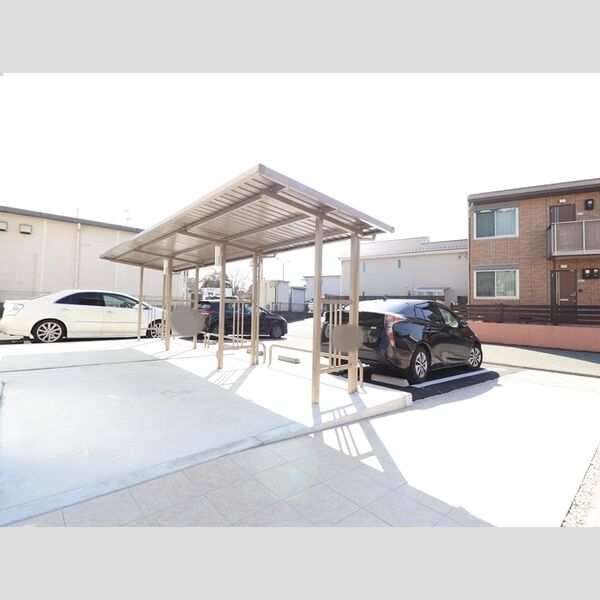 現地周辺 (駐輪場)