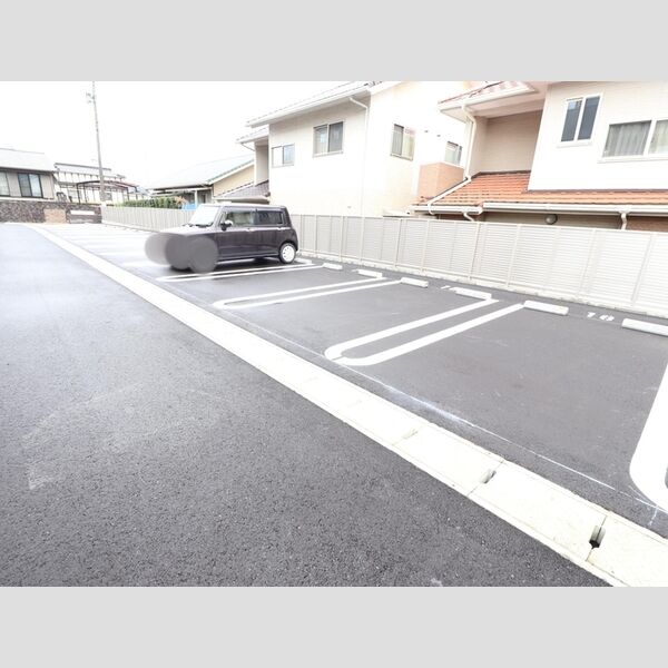 駐車場 (駐車場)