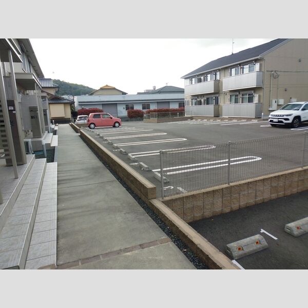 駐車場 (駐車場)