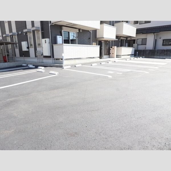 駐車場 (駐車場)