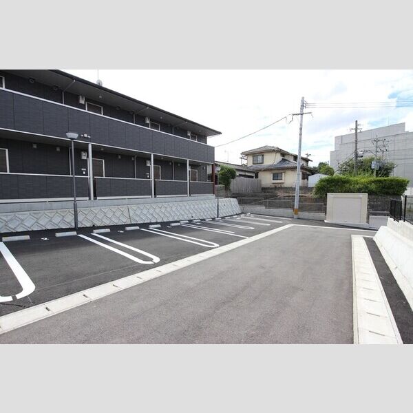 駐車場 (駐車場)