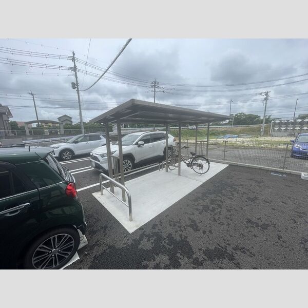 現地周辺 (駐車場)