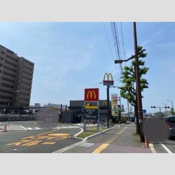 現地周辺 (マクドナルド熊本日赤通り店　267m)