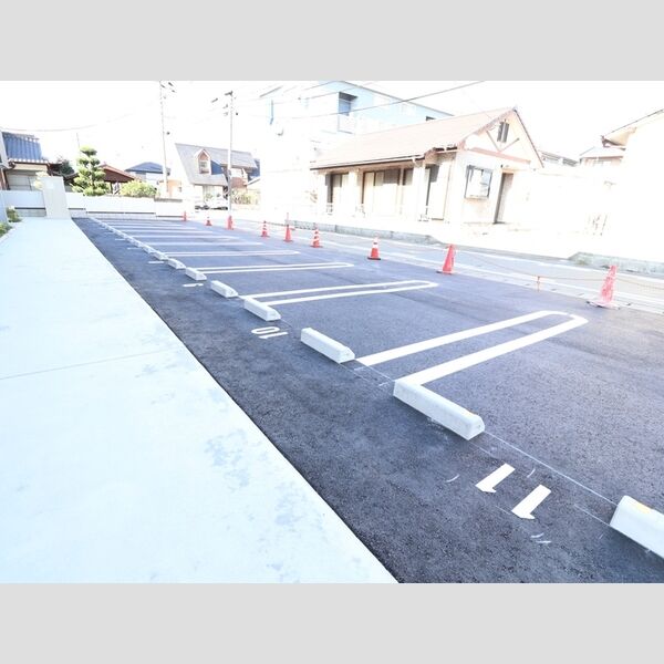 駐車場 (駐車場)