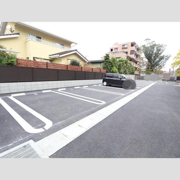 駐車場 (駐車場)