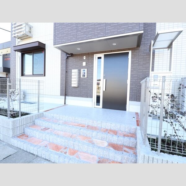 エントランス (エントランス)