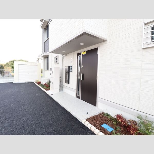 エントランス (エントランス)