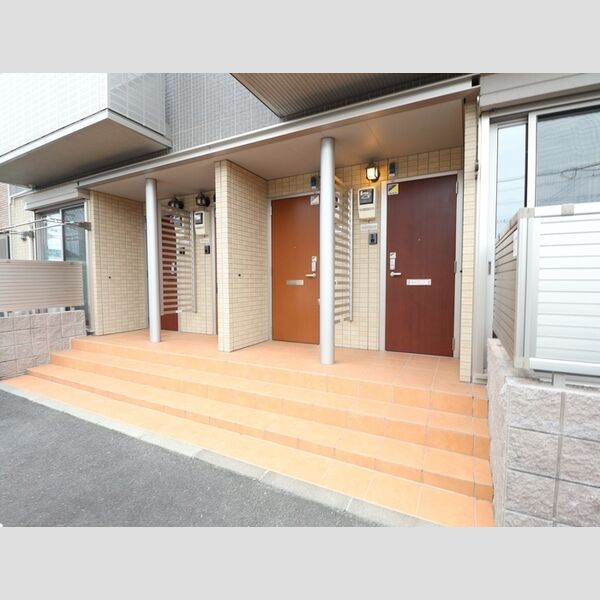 エントランス (エントランス)