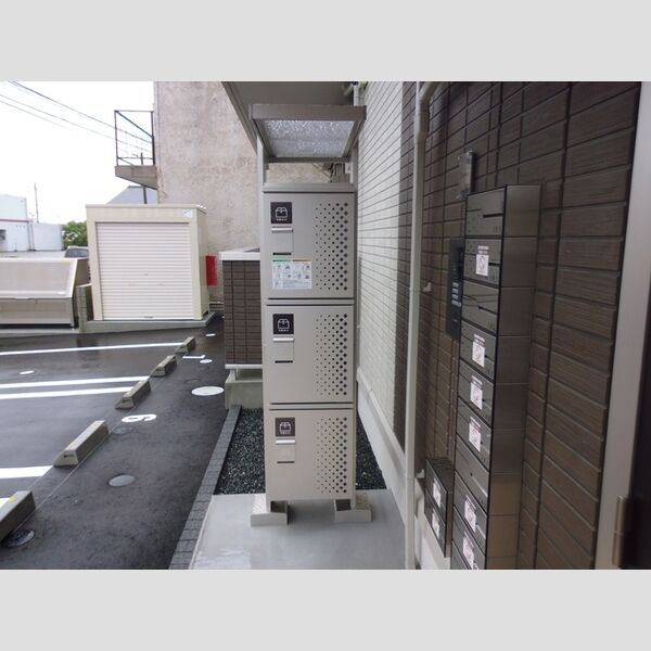 現地周辺 (宅配ボックス)