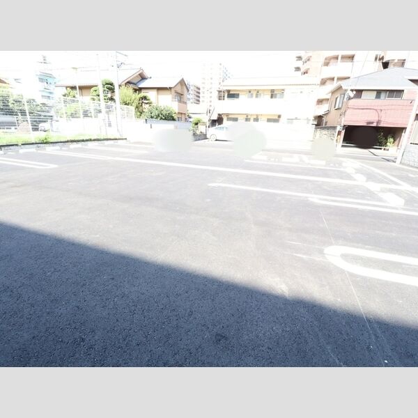 駐車場 (駐車場)