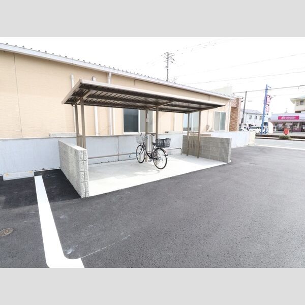 現地周辺 (ル・シエル・ブルー　駐輪場)