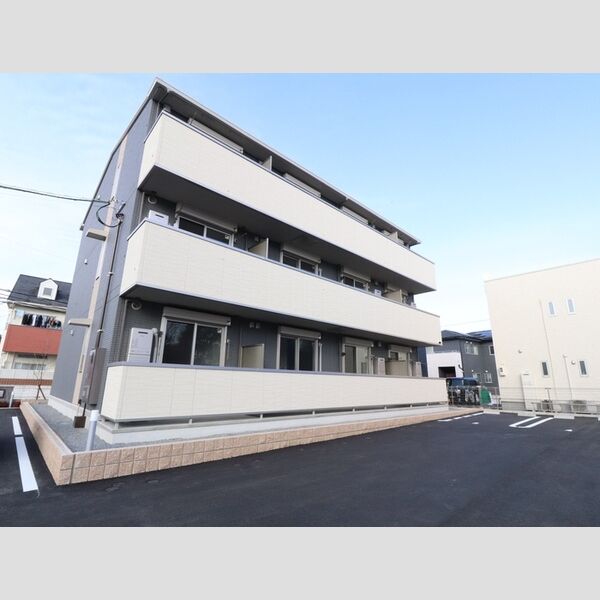 建物外観 (エントランス)