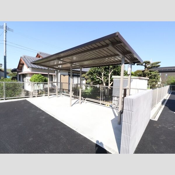 現地周辺 (駐輪場)