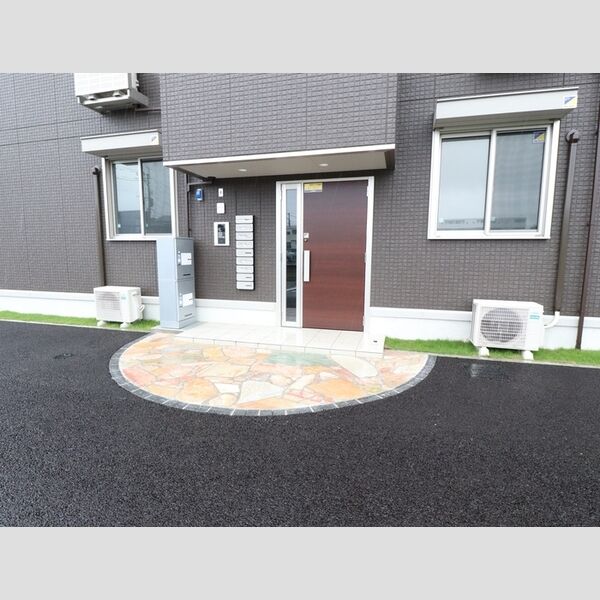 エントランス (エントランス)