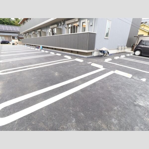 駐車場 (駐車場)