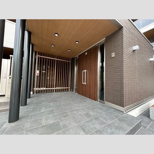 現地周辺 (ラ・メゾン　アン　ロビー)