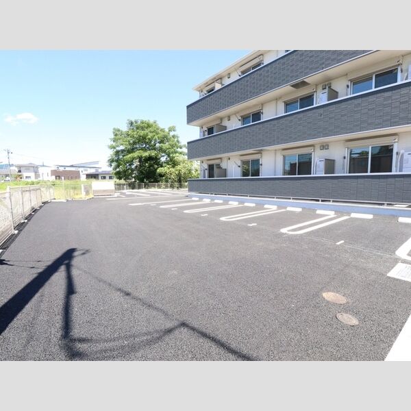駐車場 (駐車場)