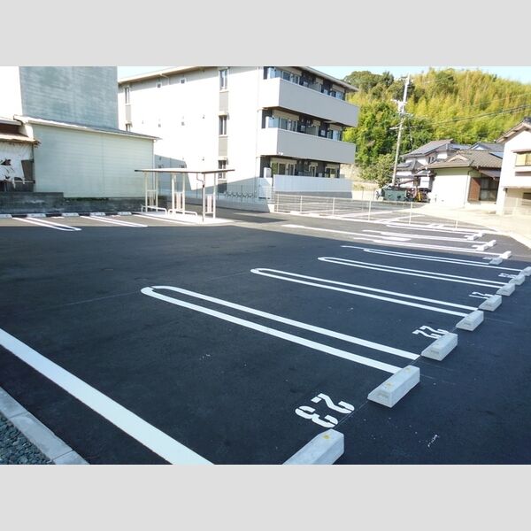 駐車場 (セレブ天草B棟 駐車場)