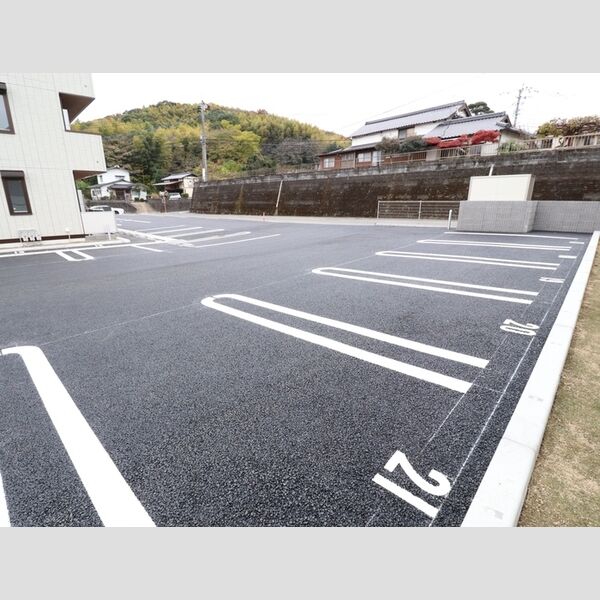 駐車場 (駐車場)