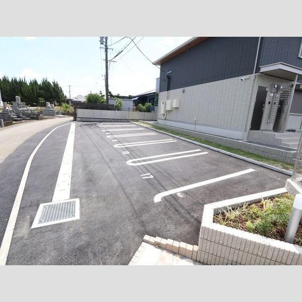 駐車場 (駐車場)