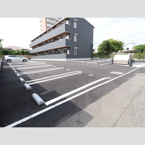 駐車場 (駐車場)