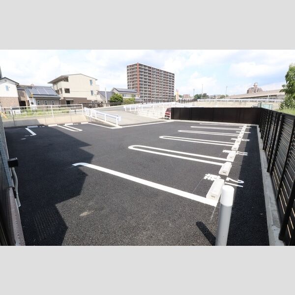 駐車場 (駐車場)