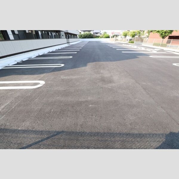 駐車場 (駐車場)