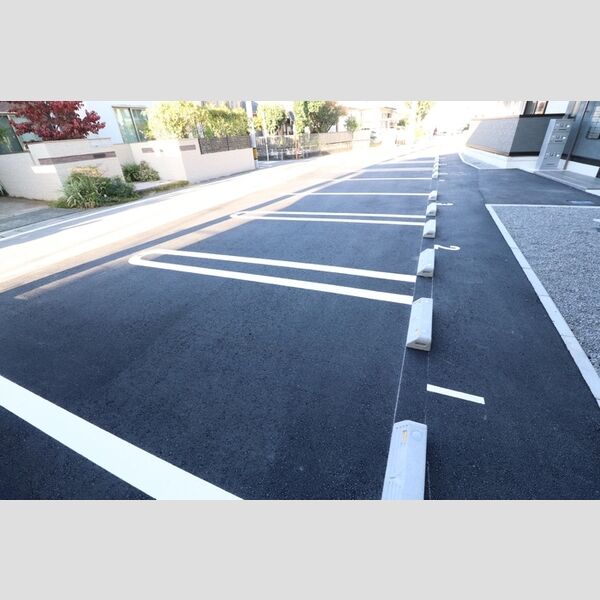 駐車場 (駐車場)