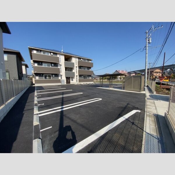 駐車場 (駐車場)