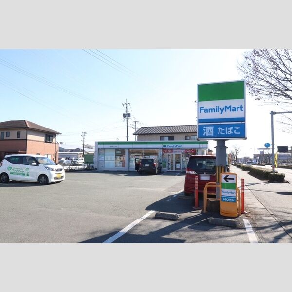 現地周辺 (ファミリーマート熊本春日八丁目店まで487m)