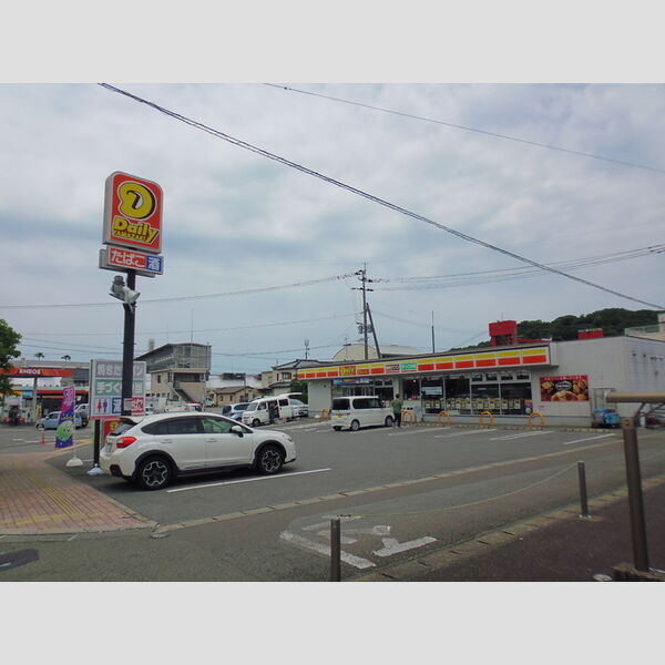 現地周辺 (デイリーヤマザキ天草浜田店まで444m)