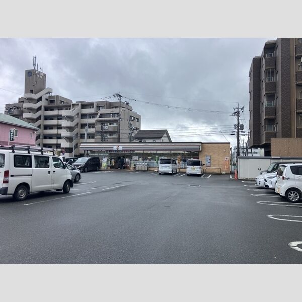 現地周辺 (セブンイレブン熊本出仲間7丁目店)