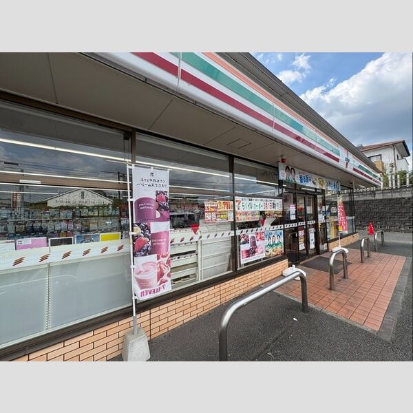 現地周辺 (セブンイレブン益城広安小入口店まで188m)