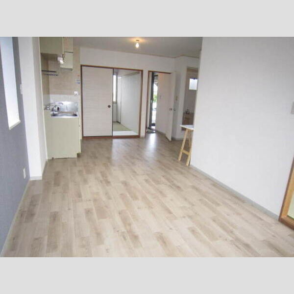 居室・リビング (B102　リビング)