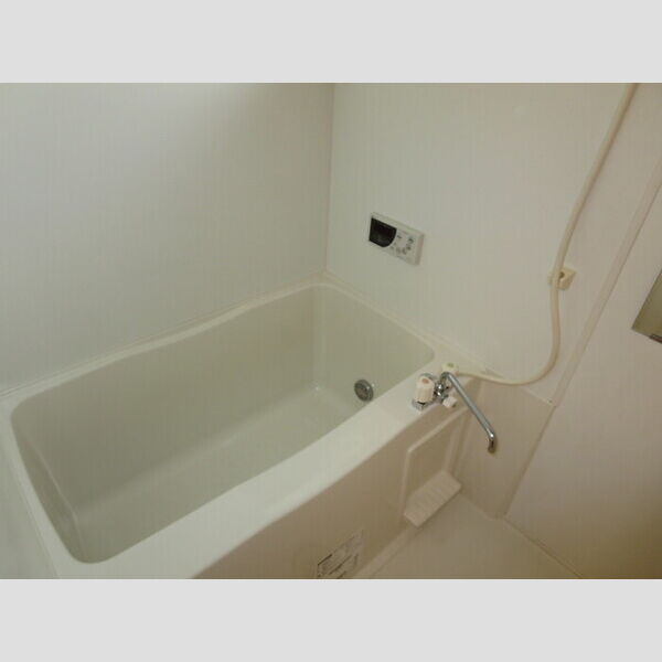 バス (301　浴室)