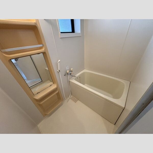 バス (A202　浴室)